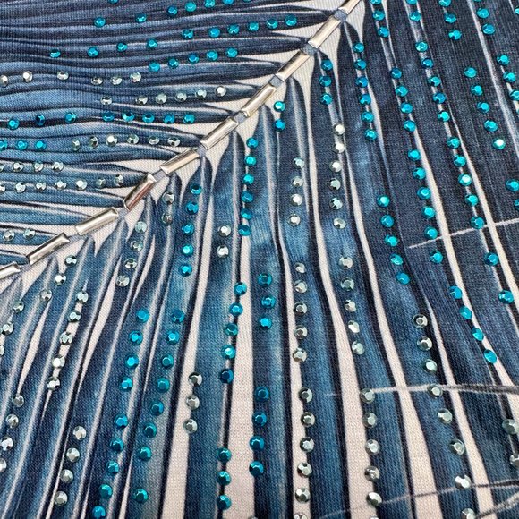 Big Bang Palm Leaf V-Neck Top (S) - Picture 6 of 8